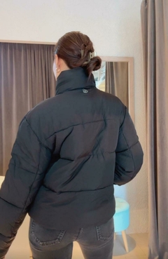 CAMPERA IMPORTADA DIAMOND NEGRA en internet