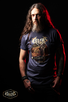 REMERA GRIS SOLUCION SUICIDA