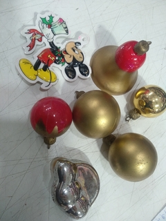 Bolsa surtidas de adornos Mickey con globos y campanas