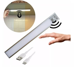 luz led de alacena con carga y sensor imantada