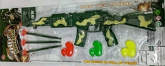 Pistola grande camuflada con balas con sopapa