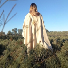 RUANA SOL BEIGE - tienda online