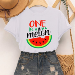 T-SHIRT - FEMININO - ONE IN A MELON