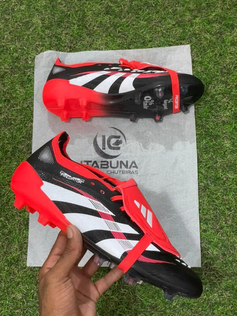 Chuteira Adidas Predator Foldover - comprar online