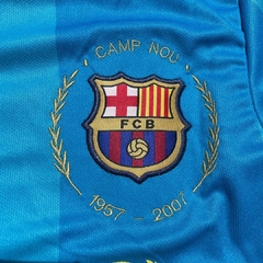 CAMISETA RETRO - BARCELONA 2007 - LIONEL MESSI y RONALDINHO - comprar online