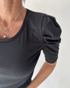 Reme Abril Black en internet