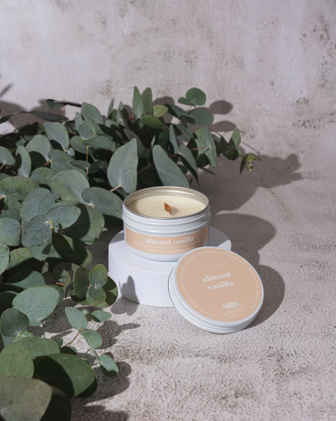 Vela almond vanilla
