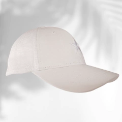 Cap White Mesh en internet
