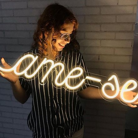 Luminária Neon Led Ame-se 80x16cm