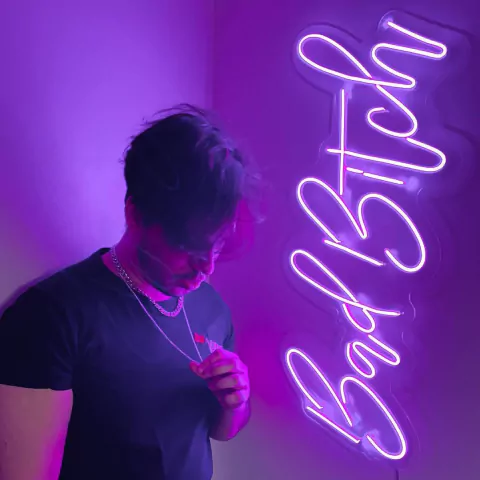 Luminária Neon Led Bad B 83x36cm