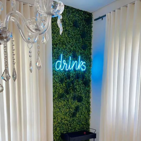 Luminária Neon Led Drinks 60x18cm