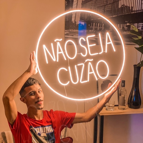 Luminária Neon Led Não seja 65x65cm