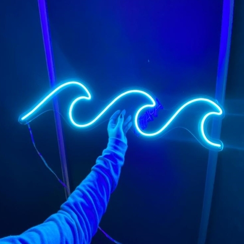 Luminária Neon Led Onda do mar 40x9cm