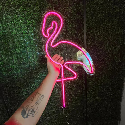Luminária Neon Led Flamingo 30x60cm