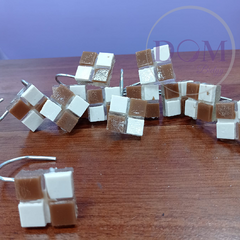 12 Ganchos Para Cortina de Baño Emi 100% Resina ajedrez Marron - comprar online