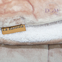 Imagen de Acolchado Flannel con Corderito Luxury King Size La Bastilla