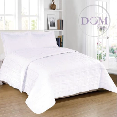 Cubrecama Colors Bastilla 160x240cm. 1 1/2 Plaza