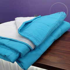 Cubrecama Fluor Colores Lisos 1 1/2 Plaza Pierre Cardin en internet