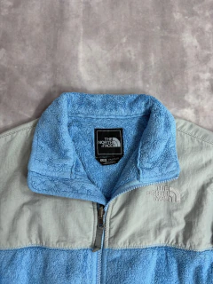 JAQUETA FLEECE THE NORTH FACE DENALI AZUL C/ CINZA GIRL’S- G #025 - desgrifando.com.br