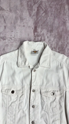 JAQUETA JANS HARD ROCK BRANCA TRUCKER OVERSIZED — P - desgrifando.com.br