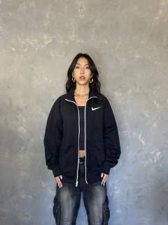NIKE M-G na internet