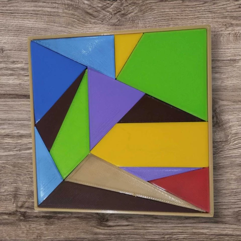 TANGRAM 12X12CM. TRIÁNGULOS