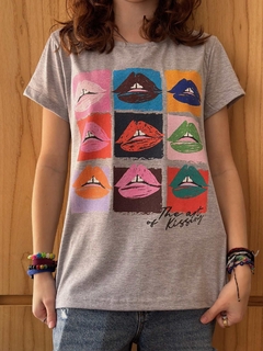 Remera besos - comprar online