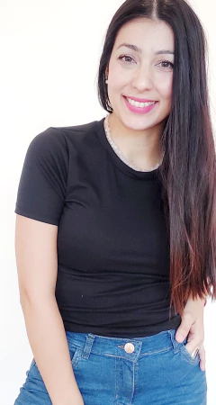 REMERA MALÚ COLOR NEGRO - tienda online