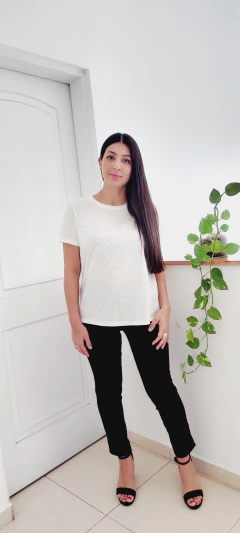 Remera Sonia cuello redondo L/XL - comprar online
