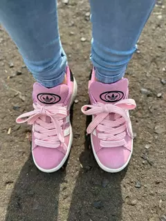 Adidas Campus na internet