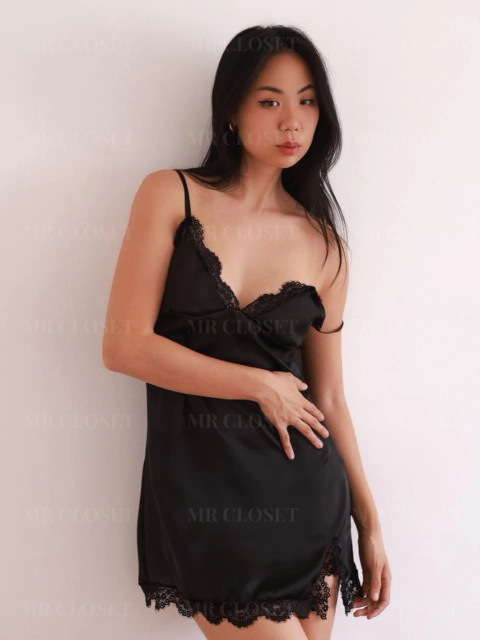 Camisola Cloe Em Toque de Seda - Preto - comprar online