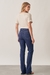 Blusa damaris branca, foto das costas da modelo all look.