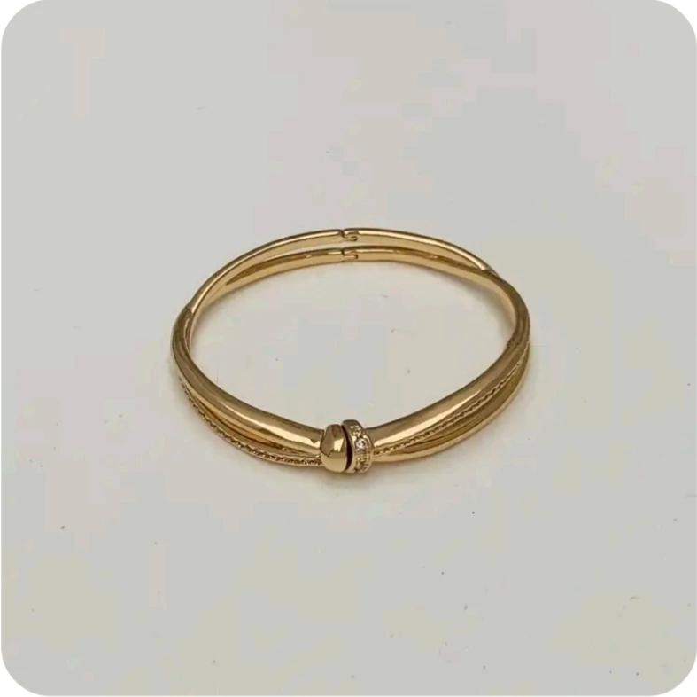 Bracelete Fino Laço Liso e Zirconia