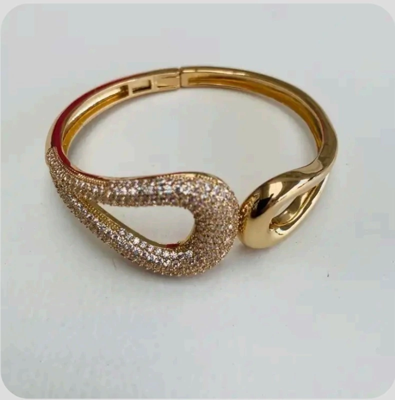 Bracelete Articulado Duas Gotas Zirconia e Liso