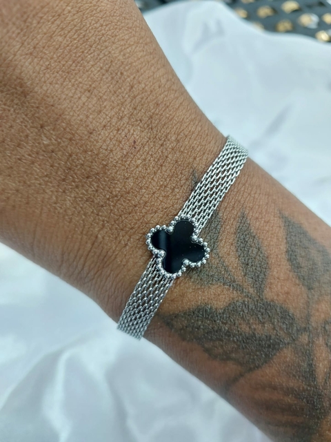 Pulseira aço inox trevo fecho lagosta