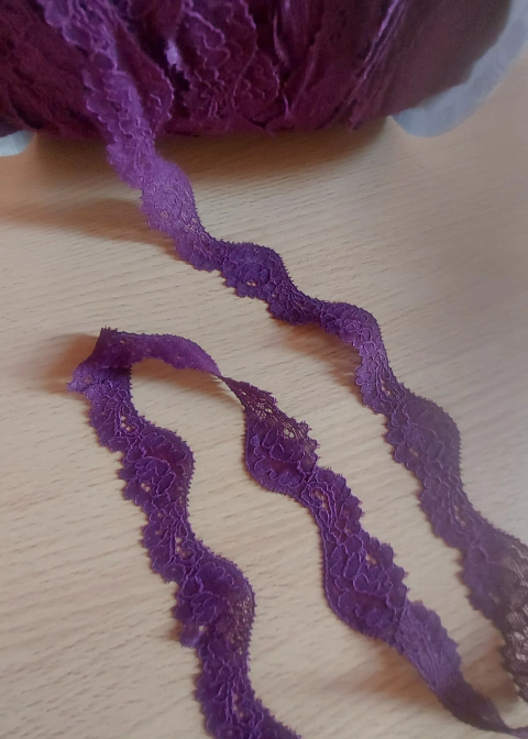 Puntilla Elastizada 2 cm Violeta x mt