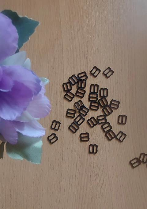 Correderas Plásticas 11 mm Negro x 100 unid