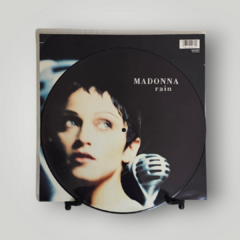 Madonna - Rain na internet