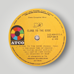 Yes - Close to the Edge na internet