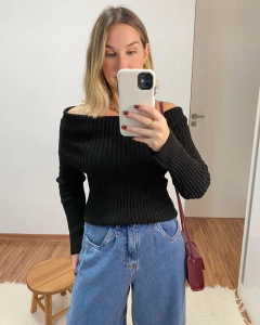 Blusa Tricot Ombro a Ombro Preta na internet