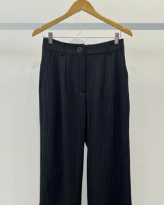 Calça Wide Leg Risca de Giz - loja online