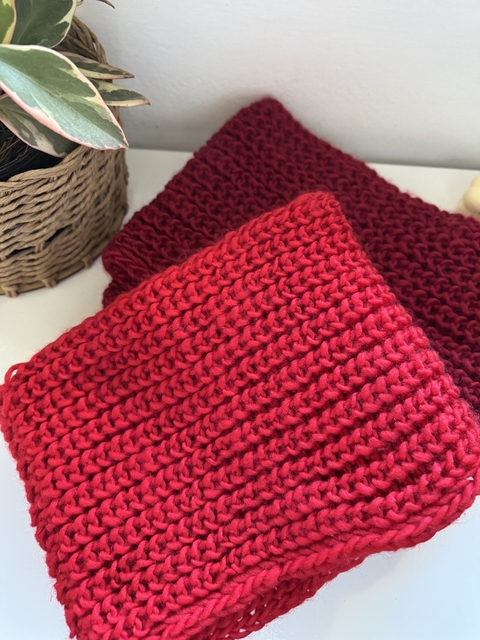 Cuellito doble lana rojo - comprar online