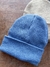 Gorro de lana celeste