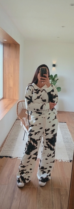 Conjunto Cow en internet