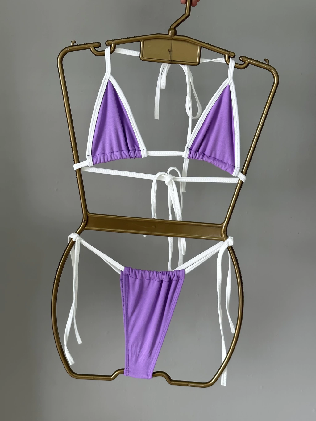 Biquíni Cortininha Lilás c/ Branco