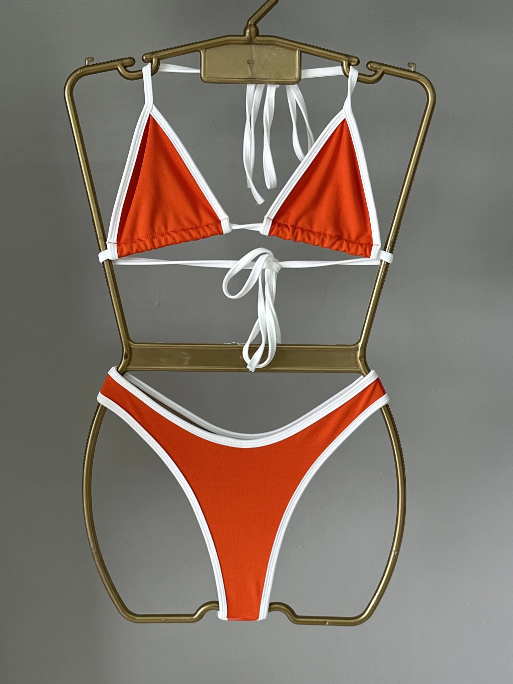 Biquíni Asa Delta Laranja c/ Branco