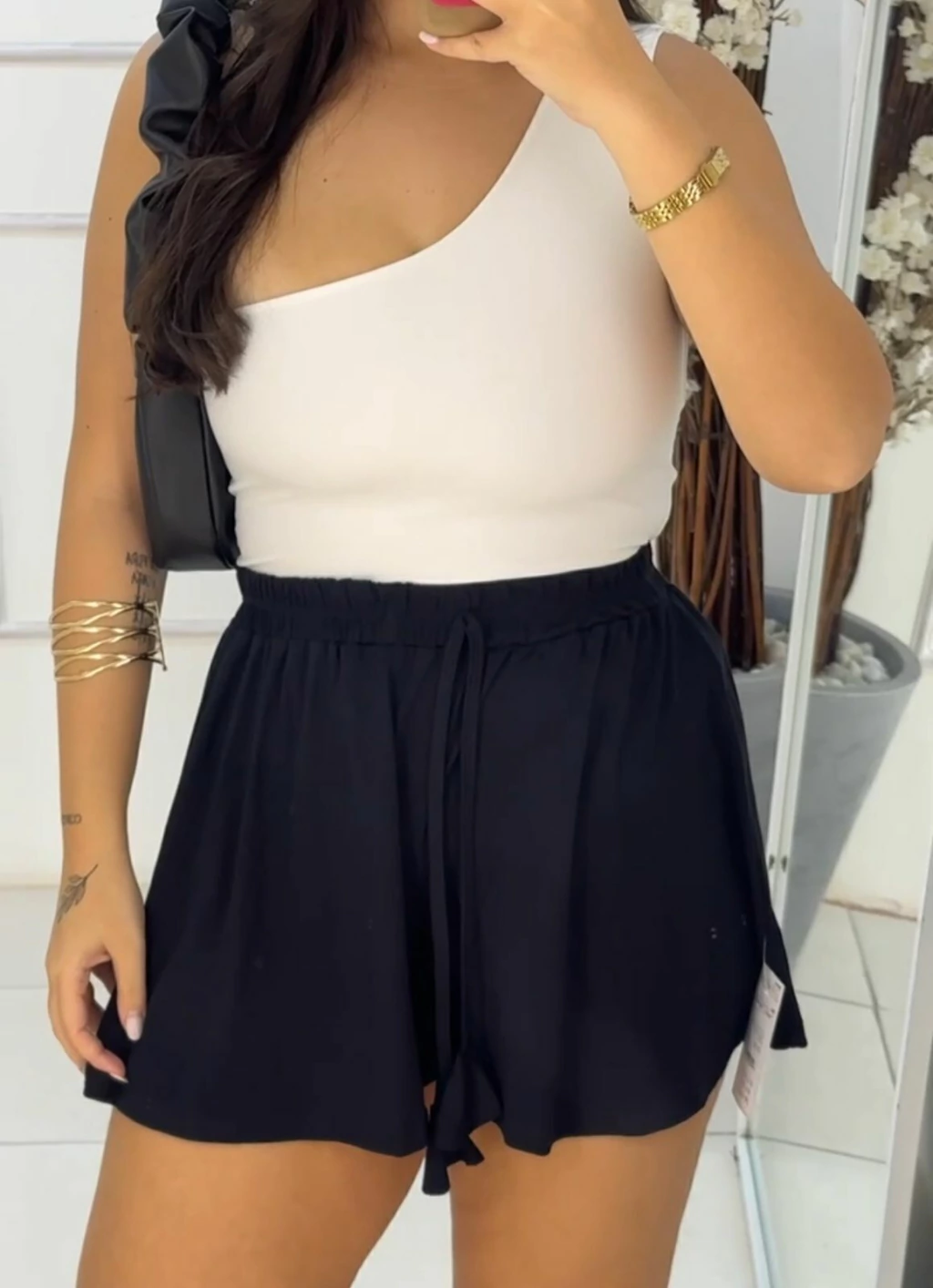 Short Clara