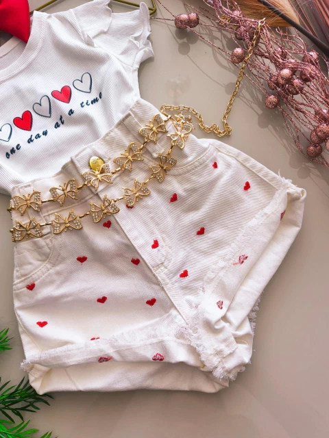 Short off corações