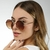 Óculos de Sol Feminino Tropical Marrom - comprar online