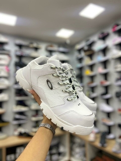 Bota Halftrack Branco